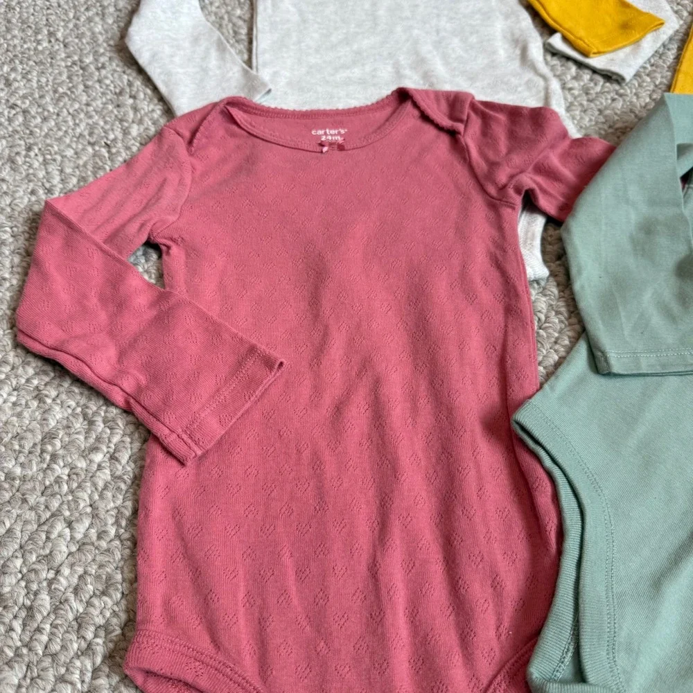 Carter's Size 24 Months Baby Girl Long Sleeve Bodysuits‎ 4 Pack